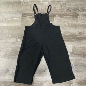 Heart & Hips Black Linen Cropped Jumpsuit